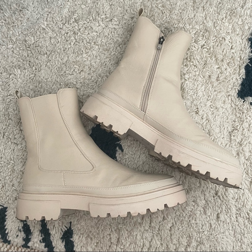 madden bone colored Armond lug boot